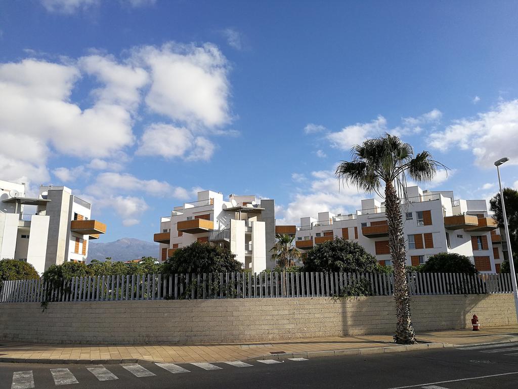 Alquilaencanarias-Medano Los Martines Beachfront A El Médano Buitenkant foto