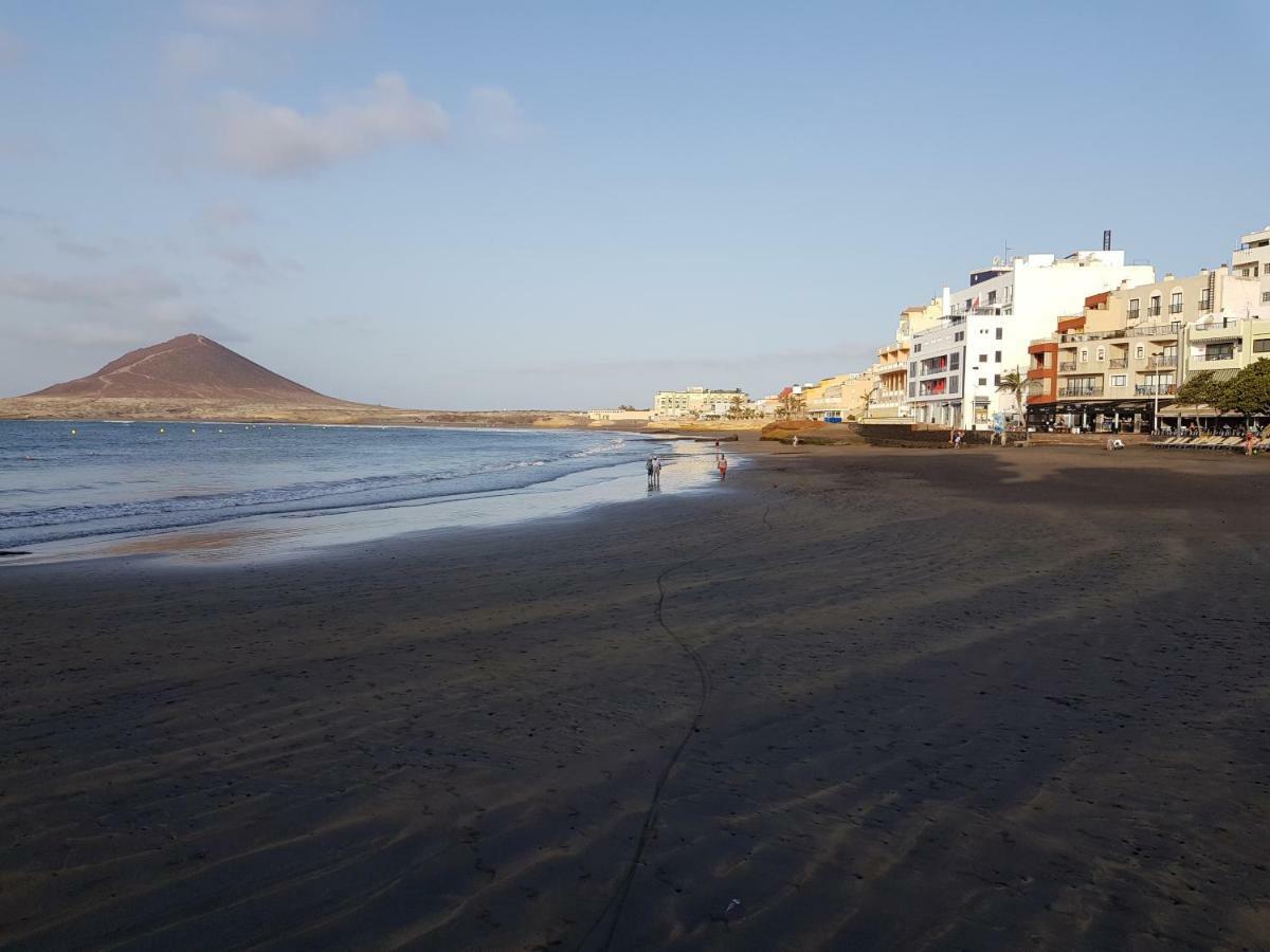 Alquilaencanarias-Medano Los Martines Beachfront A El Médano Buitenkant foto